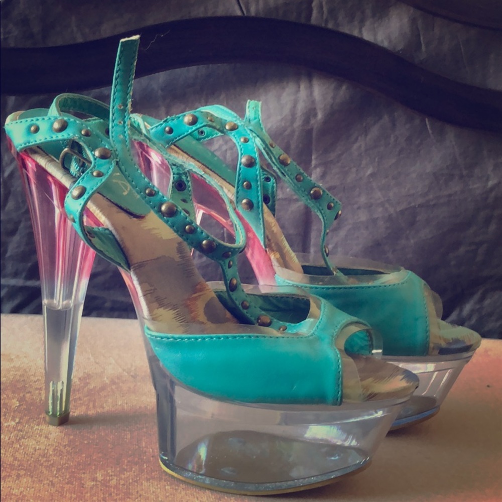 Sexy turquoise studded heels